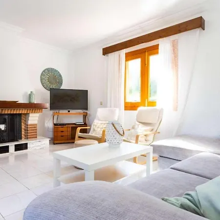 Cladera Villa
